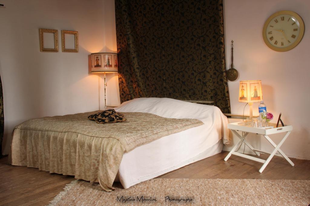 Chateau Rosans Bed and Breakfast Habitación foto