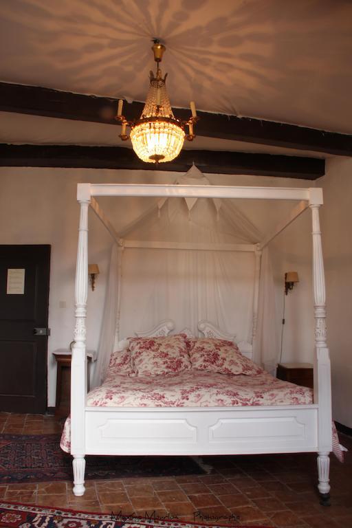 Chateau Rosans Bed and Breakfast Habitación foto