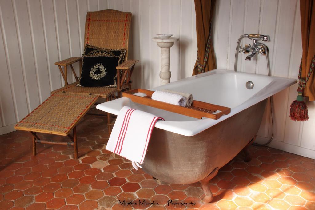 Chateau Rosans Bed and Breakfast Habitación foto