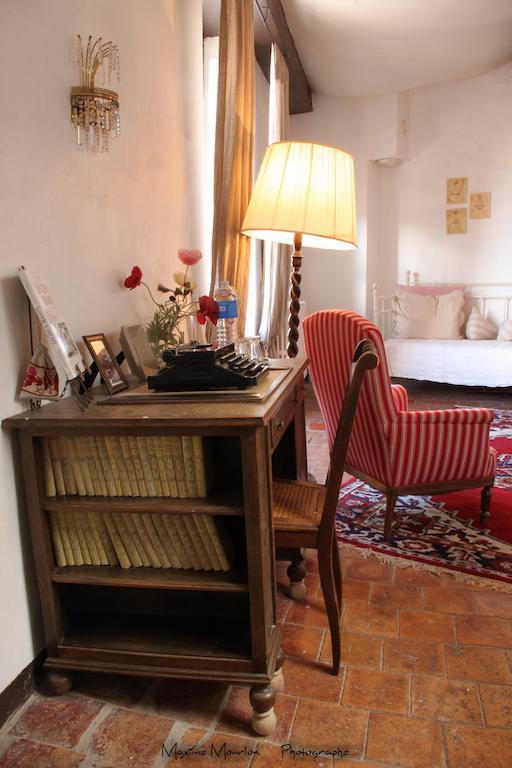 Chateau Rosans Bed and Breakfast Habitación foto